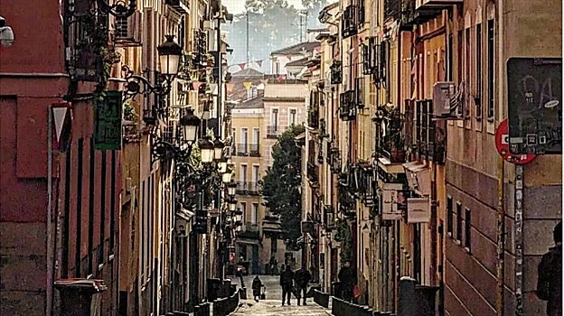 Mercadillo callejero en la zona de Huertas este fin de semana