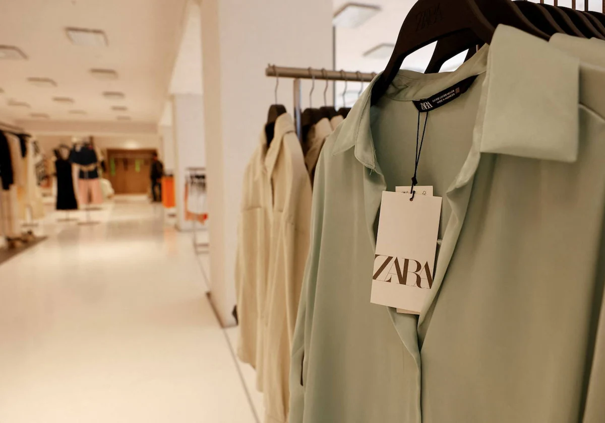 Una extrabajadora de Zara desvela los trucos para encontrar al mejor precio  las prendas estrella de las rebajas de enero