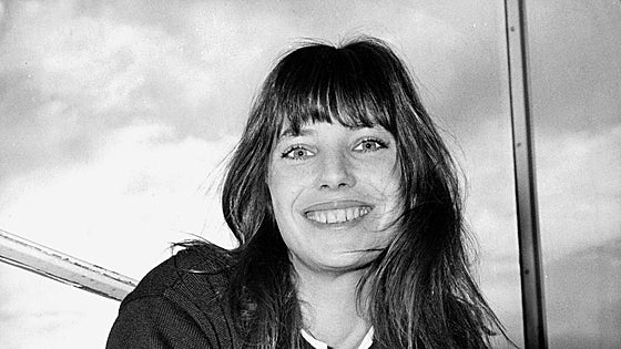 Jane Birkin, el icono de moda que inspiró uno de los bolsos más famosos y lujosos