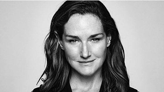 Tamsin Lewis : «Hay formas de envejecer bien sin recurrir a la cirugía»