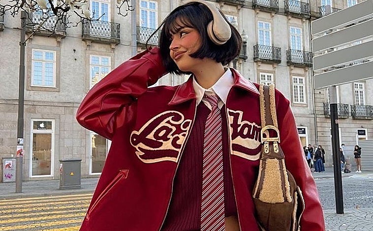 Imagen principal - Se puede combinar la corbata mezclando estilos y estampados. 