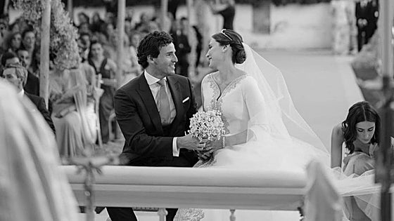 El reclinatorio artesanal de la boda de Tamara Falcó que ella misma diseñó
