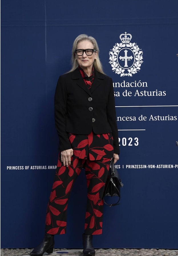 Meryl Streep con un cómodo y alegre conjunto en su primer acto en Oviedo.