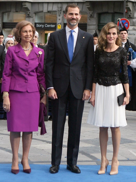 En 2012, apostó por un traje de chaqueta y falda en color morado.