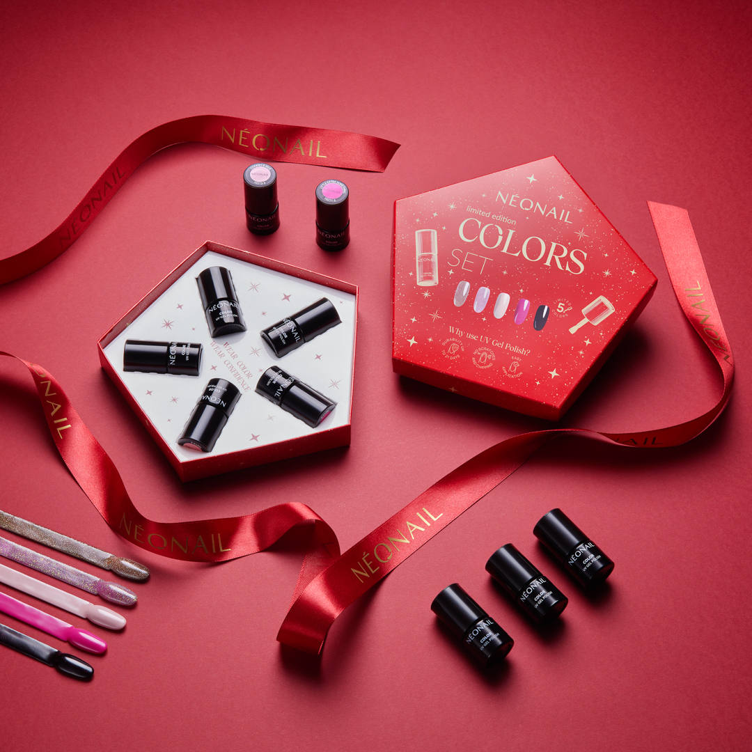 Kit navideño Colors Set de Neonail (29,99 euros). Kit con cinco esmaltes semipermanentes. 