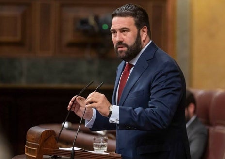 Imagen secundaria 1 - El azul y el rojo es el color más repetido en las corbatas de los políticos