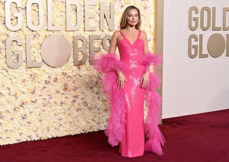 Imagen secundaria 1 - JLO, Margot Robbie y Hunter Schafer en los Globos de Oro 2024