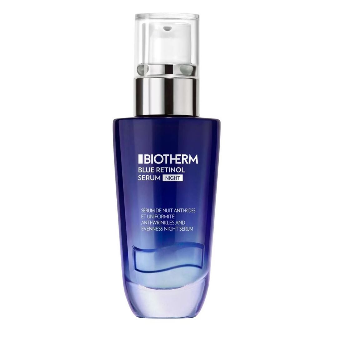 Sérum antiedad con retinol Blue Retinol Night Serum de Biotherm (67 euros en Sephora). Con 0,25% de retinol puro y otros activos como la niacinamida o el Life Plankton, este sérum actúa sobre las arrugas, mejorando además la calidad de la piel. Aplicar solo por la noche.