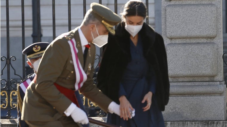 Doña Letizia y el Rey Felipe durante el acto de la Pascua Militar de 2022