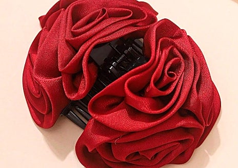 Imagen secundaria 1 - Pinzas para el pelo de Shein por menos de cuatro euros.