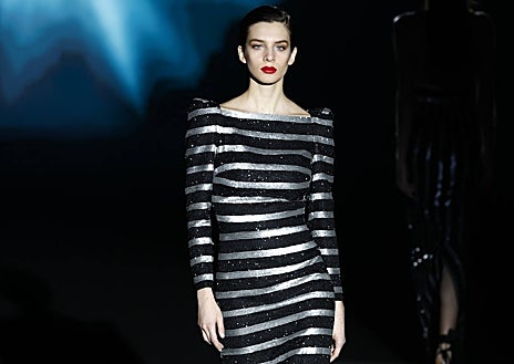 Imagen secundaria 1 - Desfile de Hannibal Laguna en la MBFWMadrid. 