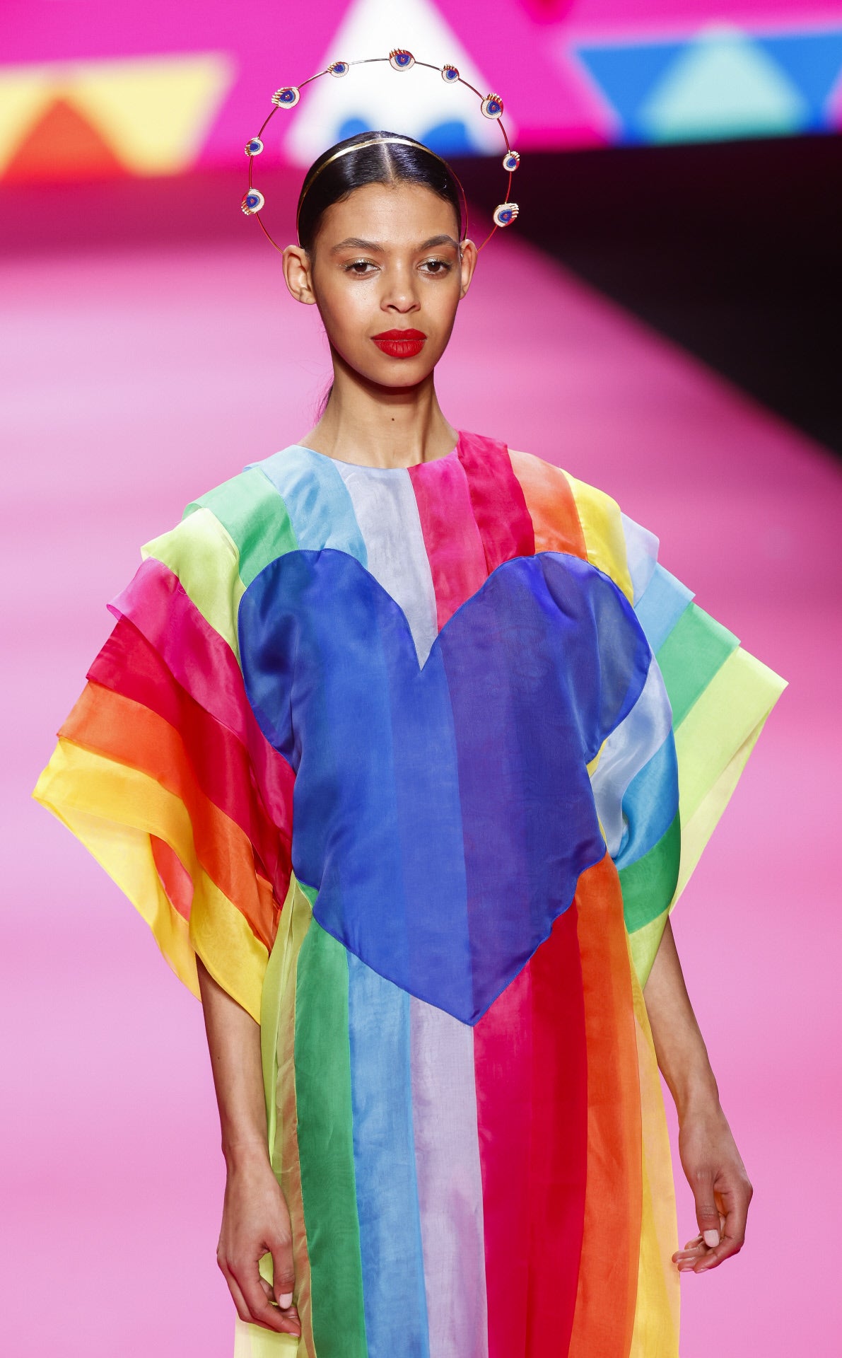 MBFWMadrid: Ágatha Ruiz de la Prada (Otoño/Invierno 2024-2025). Ágatha Ruiz de la Prada y sus inconfundibles corazones en todos los colores. 