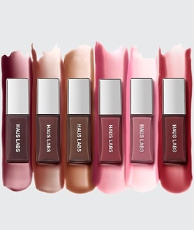 Imagen secundaria 2 - Su base de maquillaje viral, sus coloretes y sus labiales ya se pueden adquirir en las tiendas y a través de su web. 