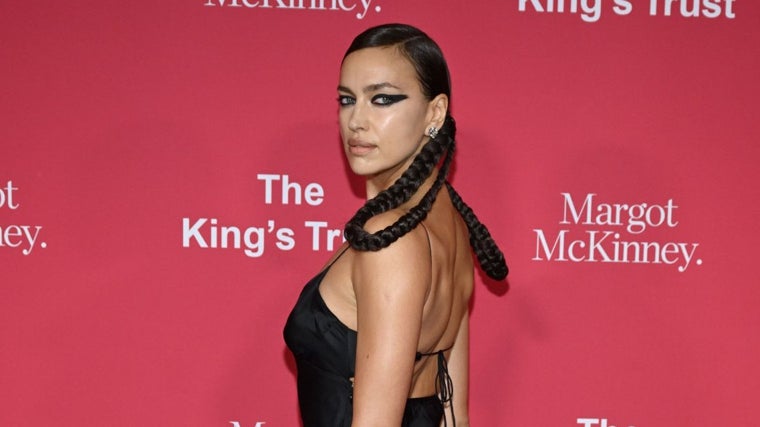 Irina Shayk con dos trenzas.