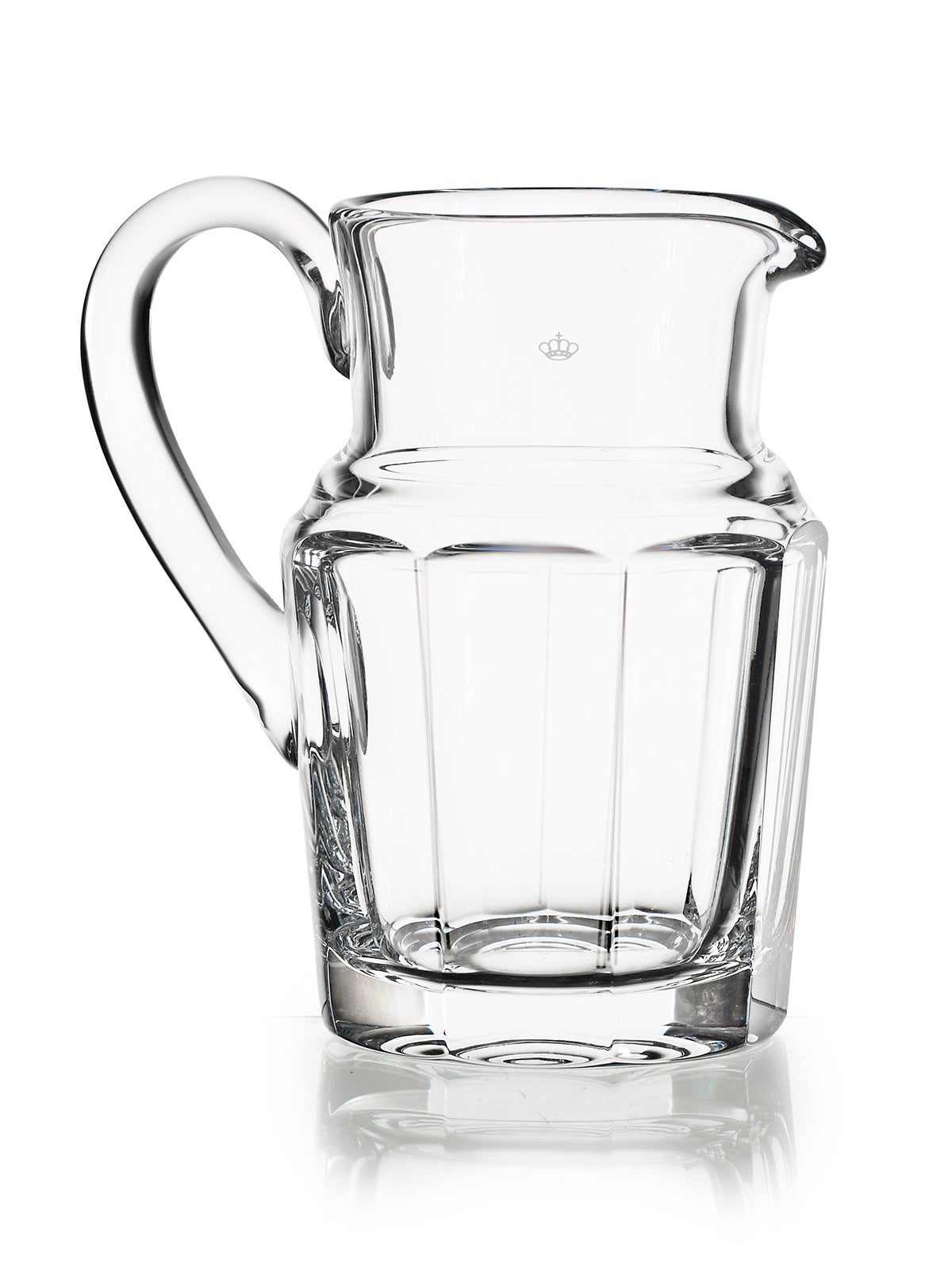 Jarra de agua de Vista Alegre, de su colección Séc. XVIII (740 €). Hecha en cristal, es de estilo clásico y tiene capacidad para 1,15 litros