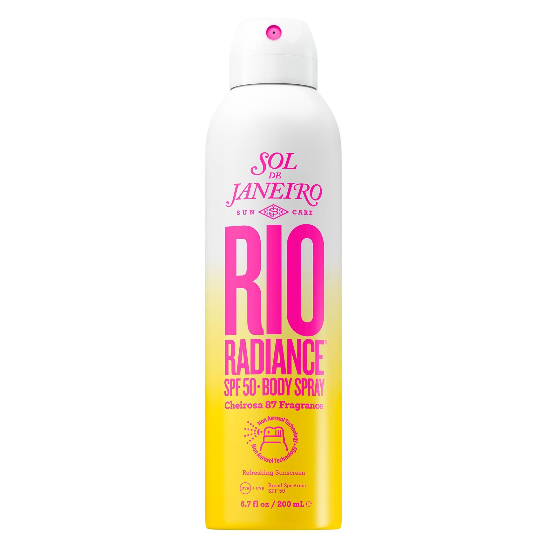 Rio Radiance SPF 50 Spray corporal protector solar refrescante de Sol de Janeiro. Un protector solar en spray que incluye en su fórmula agua de coco nutritiva, hidratando y refrescando la piel. También contiene extracto de pitanga (una fruta brasileña), rica en vitamina c, extracto de semilla de pongamia antioxidante y niacinamida potenciadora de la luminosidad. Todo ello en una fórmula perfumada con nardo, leche de coco y cálida arena. Su precio: 36,99 euros, solo en Sephora.