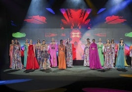 MBFWMadrid primavera/verano 2025: Hannibal Laguna llena la pasarela de flores y propuestas coloristas