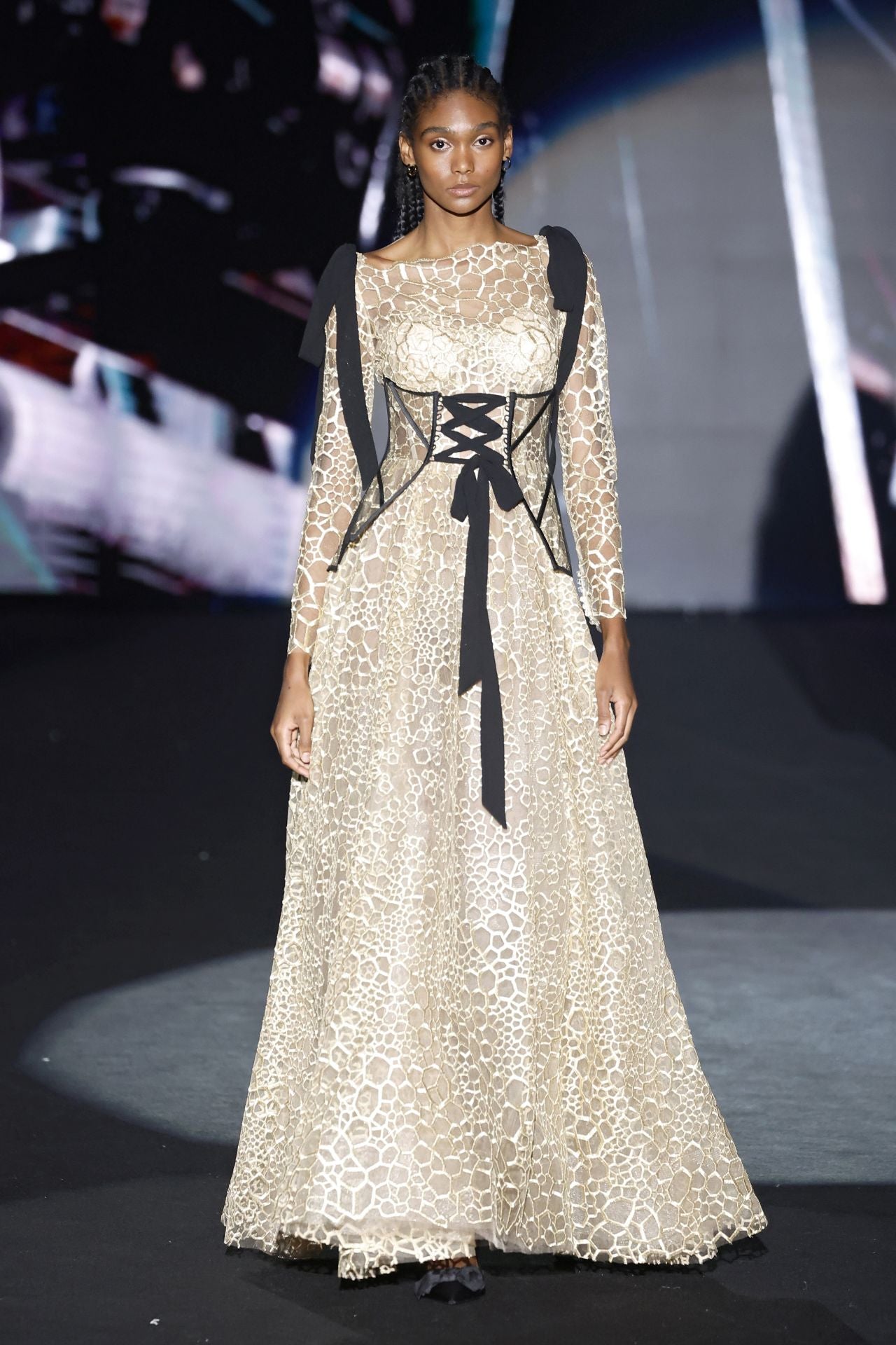 MBFWMadrid primavera/ verano 2025: El romántico debut de Yolancris en la pasarela madrileña