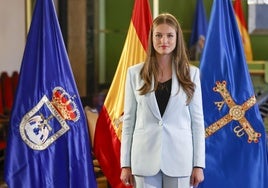 La Princesa Leonor rinde homenaje a Asturias con un traje azul para recibir el título de Alcaldesa Honoraria de Oviedo