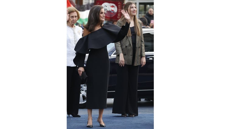 Doña Letizia con un diseño de Carolina Herrera