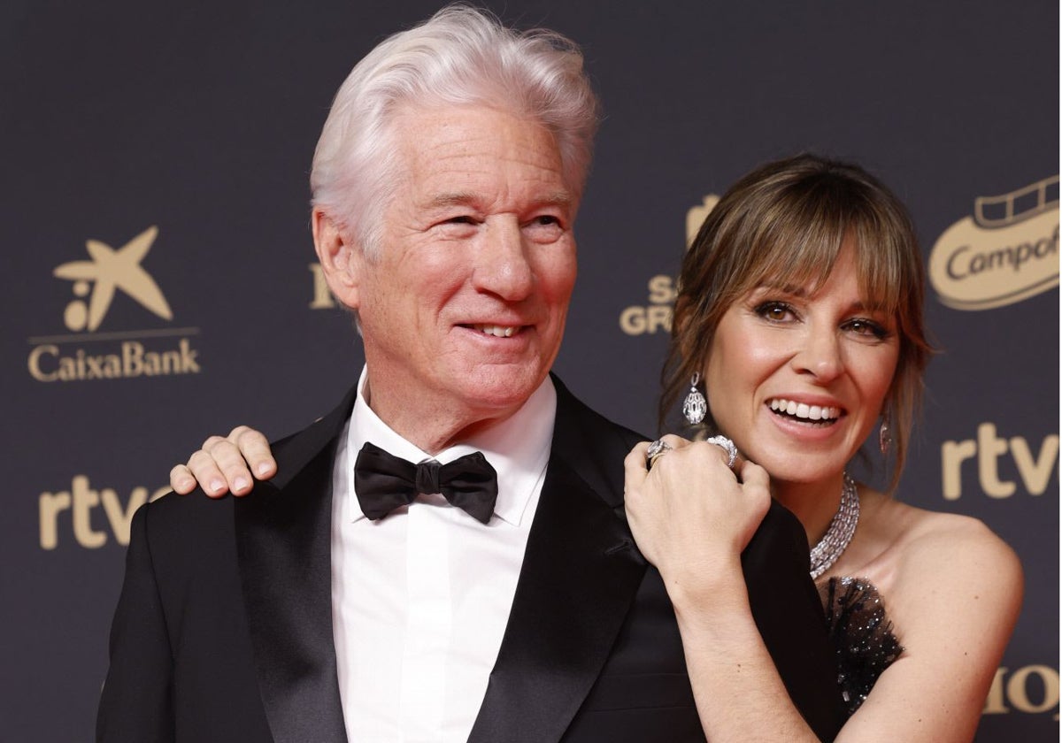 Richard Gere y Alejandra Silva en los Goya 2025, en Granada