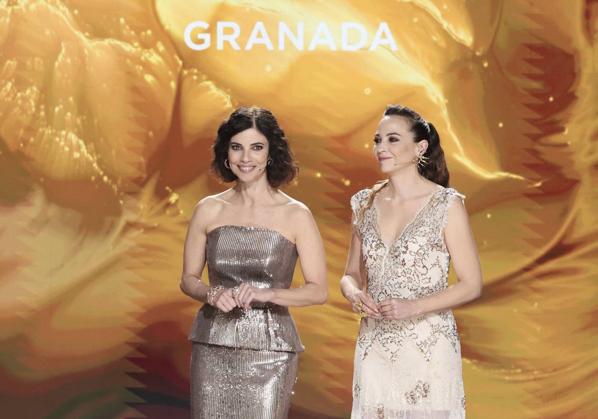 Maribel Verdú y Leonor Watling, derrochan elegancia en los Premios Goya.