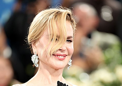 Imagen secundaria 1 - Pamela Anderson, Nicole Kidman y Zoe Saldaña estrenan los cambios de look más radicales en la gala Met 2025