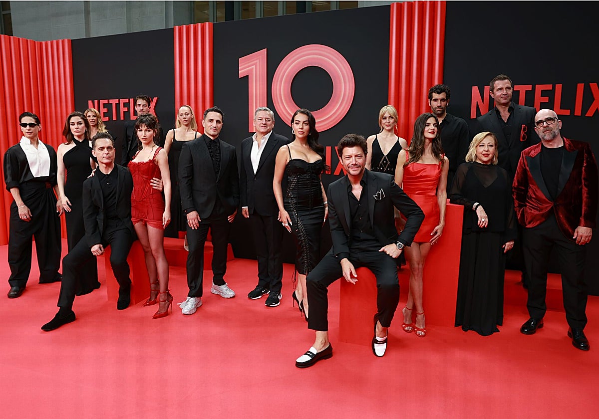 Foto grupal de la fiesta de Netflix celebrada en Madrid