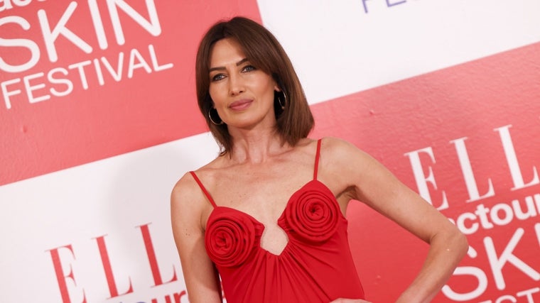 La media melena con flequillo abierto de Nieves Álvarez es tendencia.