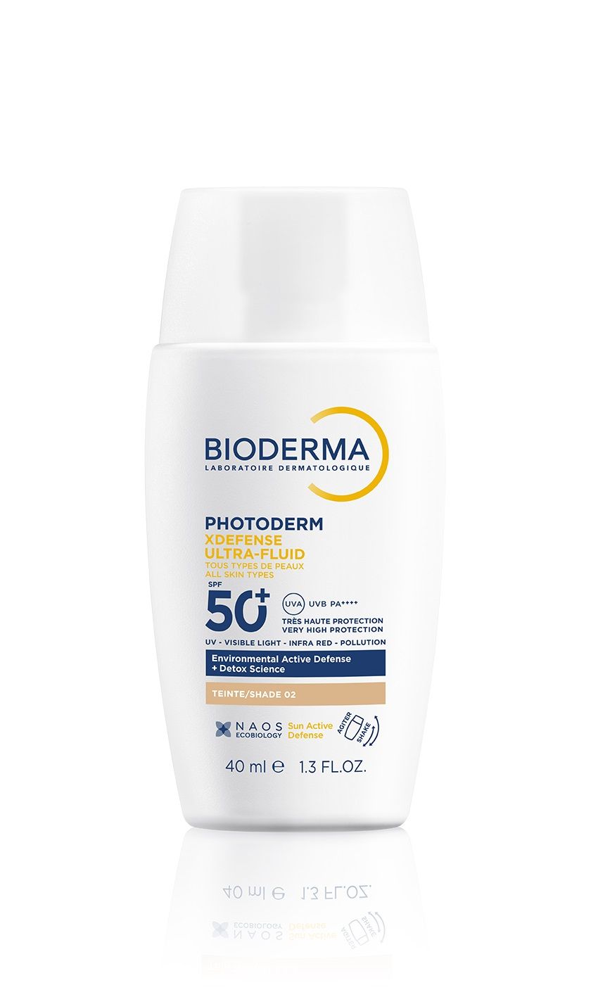 Photoderm XDefense Ultra-Fluid SPF 50+ de Bioderma (21,95 euros). Solar facial que combina filtros físicos y protección biológica para proteger la piel del sol y preservar las defensas naturales. Su fórmula, ultrafluido, de tacto seco, ofrece hasta 8 horas de hidratación. Disponible en cuatro tonos, 1 invisible y 3 que se adaptan a todos los fototipos.