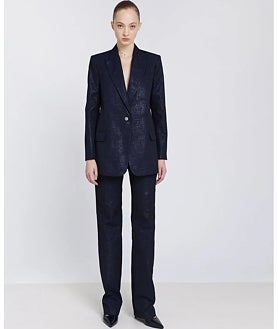 Imagen secundaria 2 - La Princesa Leonor con traje de chaqueta de la firma española Bleis Madrid