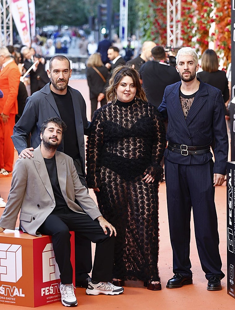 David Broncano y parte del equipo de La Revuelta.