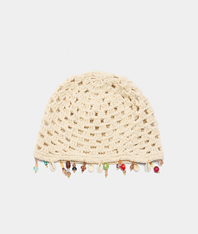 Imagen secundaria 2 - El de arriba de Zara (29,95 euros), el del medio es de Mango (12,99 euros) y el de abajo es de Parfois (23,99 euros)