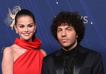 Del vestido al maquillaje y el peinado de Selena Gomez en el día de su boda