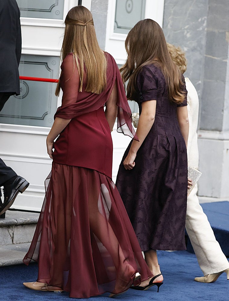 El look de la Infanta Sofía por detrás.