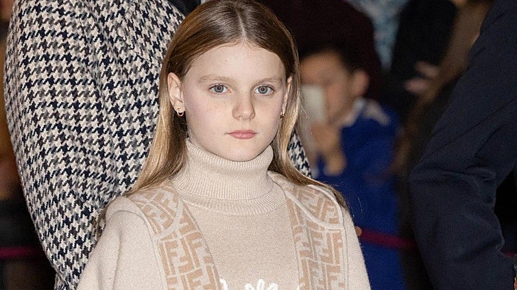 La capa de 1.000 euros que ha llevado Gabrielle de Mónaco con solo 10 años