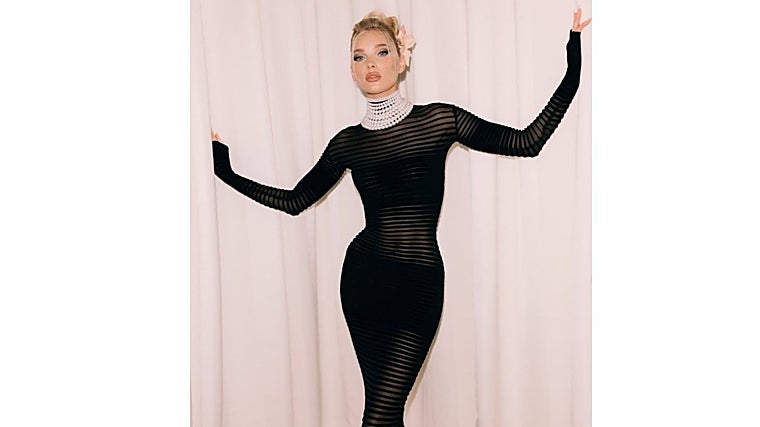 Elsa Hosk com vestido Mugler