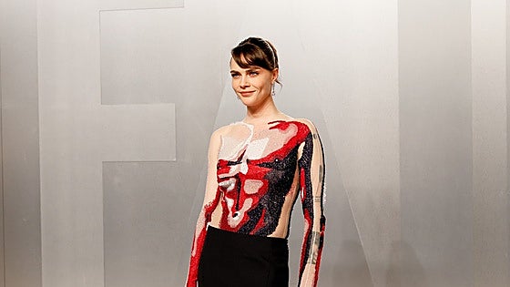 Transparencias, escotes y un vestido pintado en la piel, en la fiesta de Vanity Fair posterior a los Oscar