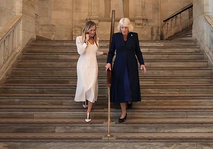 Sarah Jessica Parker y Camila en la Biblioteca Pública de Nueva York.