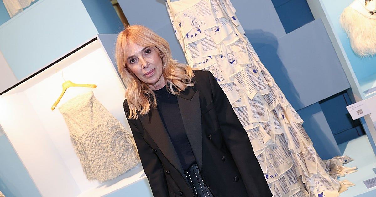 La exposición que recorre los 30 años de moda de Teresa Helbig, gratis en Madrid