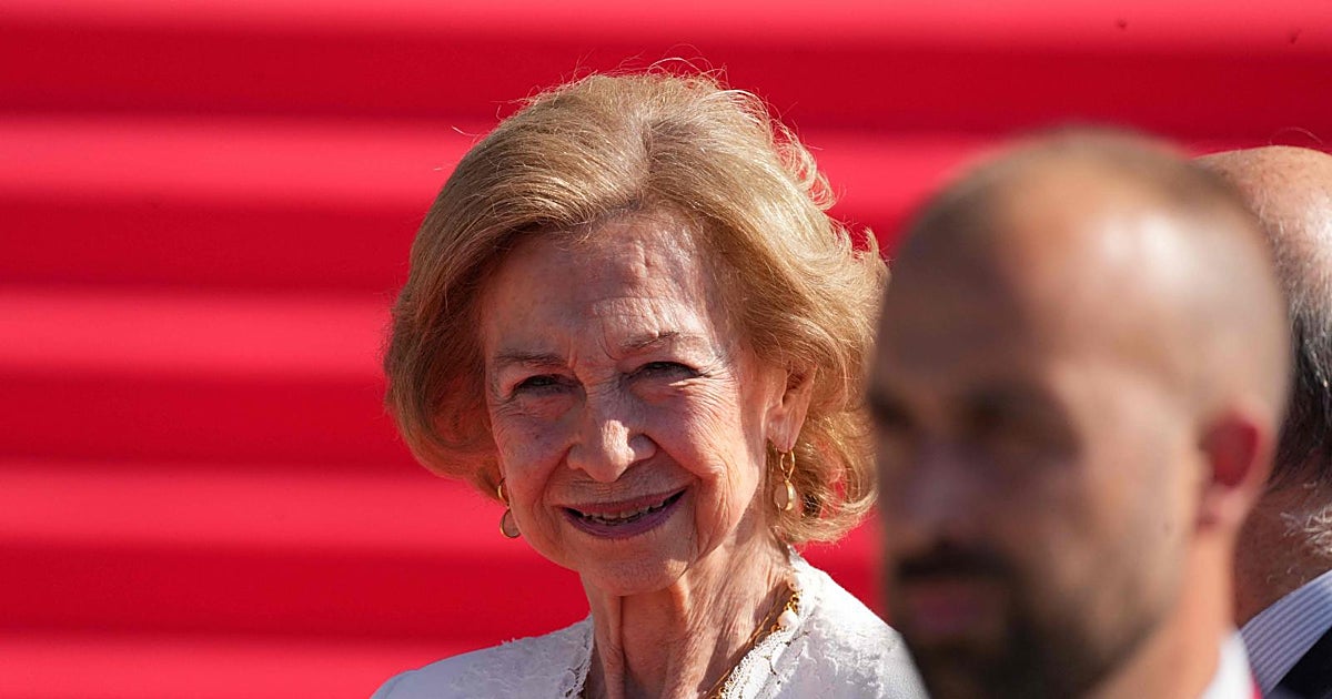 La Reina Sofía también utiliza el 'privilegio del blanco' pa