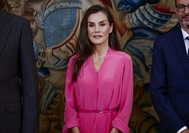 La Reina Letizia rescata del armario su vestido favorito del verano