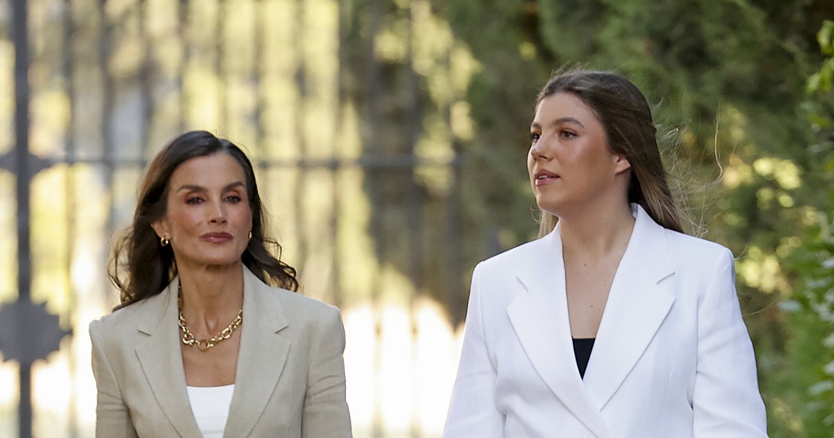 La Infanta Sofía elige un traje blanco oversize para dar su primer discurso institucional en Zaragoza