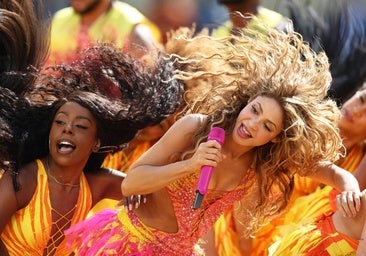 El vestido con 200.000 cristales de Shakira para brillar en la final del Mundial