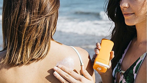 Cómo elegir el mejor protector solar para no quemarse ni desarrollar manchas
