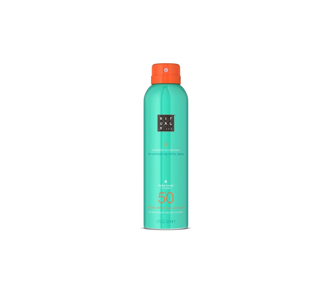 Espray invisible con alta protección SPF 50 para proteger la piel del cuerpo. De absorción rápida y no pegajosa, contiene vitamina E, té blanco y flor de loto, además del complejo hidratante de la marca Hydra-Boost. Precio: 18,90 €. 