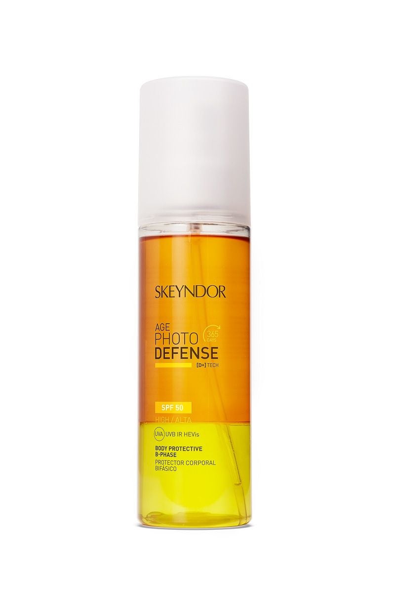 Formulado con la tecnología [D+] TECH, capaz de activar y estimular los receptores de vitamina D sobre la piel con protección solar muy alta (SPF 50+) de amplio espectro: UVA, UVB, HEVis e IR. Resistente al agua, con una textura de rápida absorción, que debe agitarse antes de aplicar. Precio: 42,45 €.