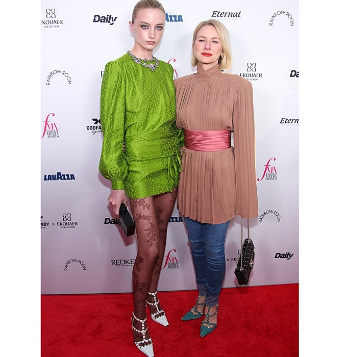 La actriz Naomi Watts y su  hija, la modelo Kai Schreiber.