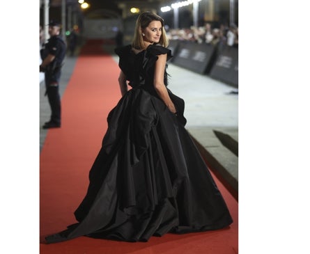 Imagen secundaria 1 - Penélope Cruz vestida de Chanel en el Festival de San Sebastián