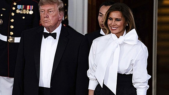 La camisa de 1.800 euros de Melania para recibir a Xi Jinping junto a Donald Trump en la Casa Blanca